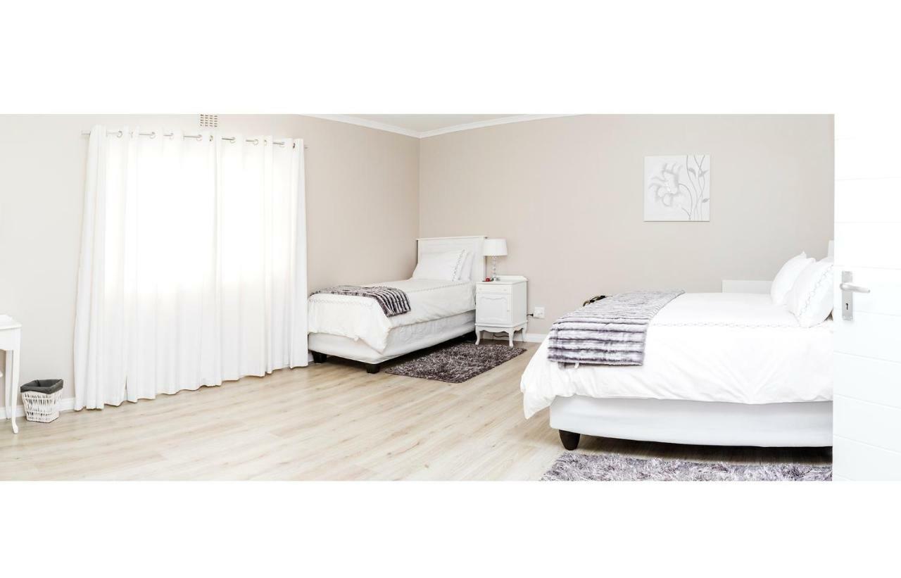 Settle Inn Self Catering Accommodation โคลเชสเตอร์ ภายนอก รูปภาพ
